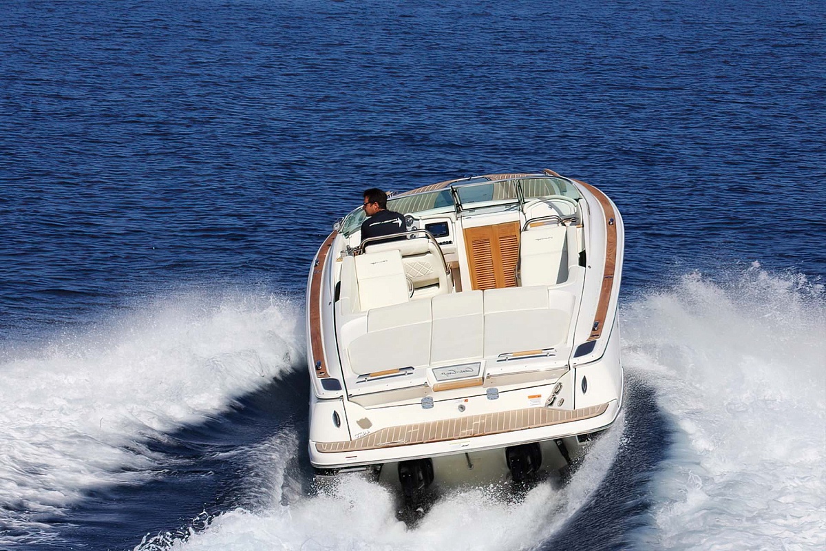 Аренда катера Chris Craft Corsair 32 на Сардинии, Корсике
